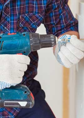 Reparaturen in privaten Haushalten und Gewerbeimmobilien